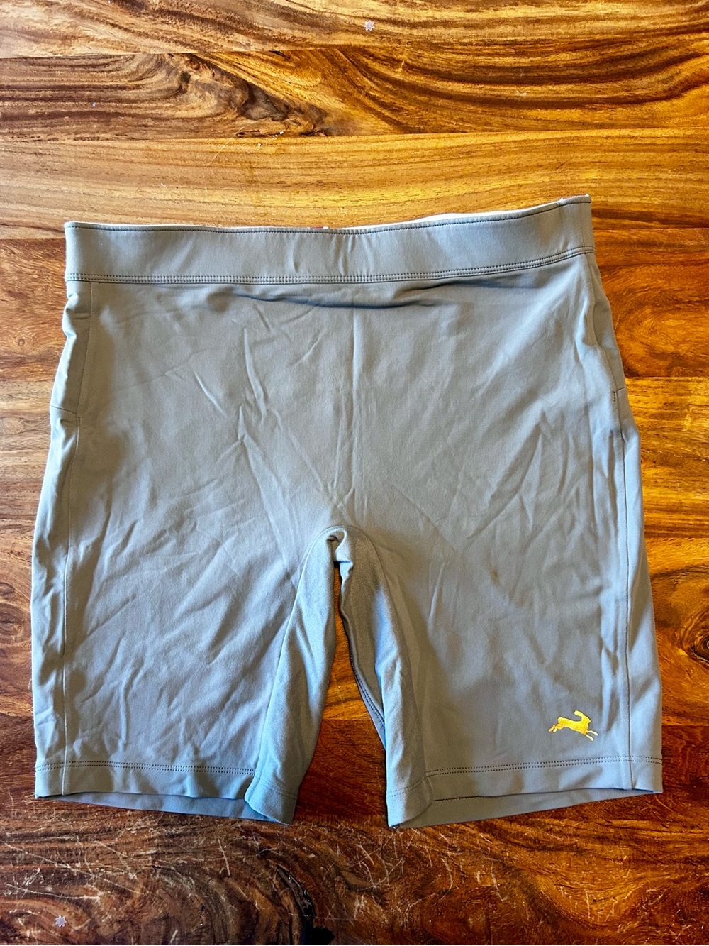 Tracksmith Turnover shorts 8"